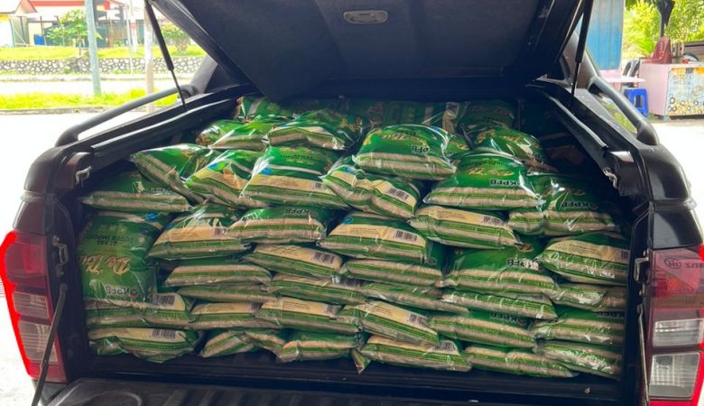 PENGHANTARAN BEKALAN BERAS DAN MINYAK MASAK KE MASJID KARIAH PANCHOR JAYA SEREMBAN