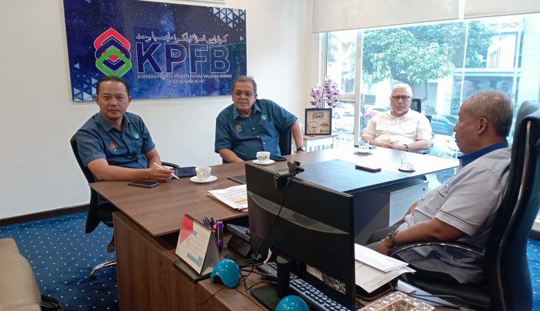 PERJUMPAAN BERSAMA PENGERUSI DAN KETUA PEGAWAI EKSEKUTIF RISDA SEMAIAN & LANDSKAP SENDIRIAN BERHAD