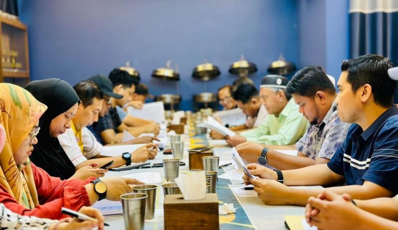 MESYUARAT TAPAK MEMBINA BARU JETI EKO PERLANCONGAN DI KAMPUNG INDERASABAH TAWAU SABAH