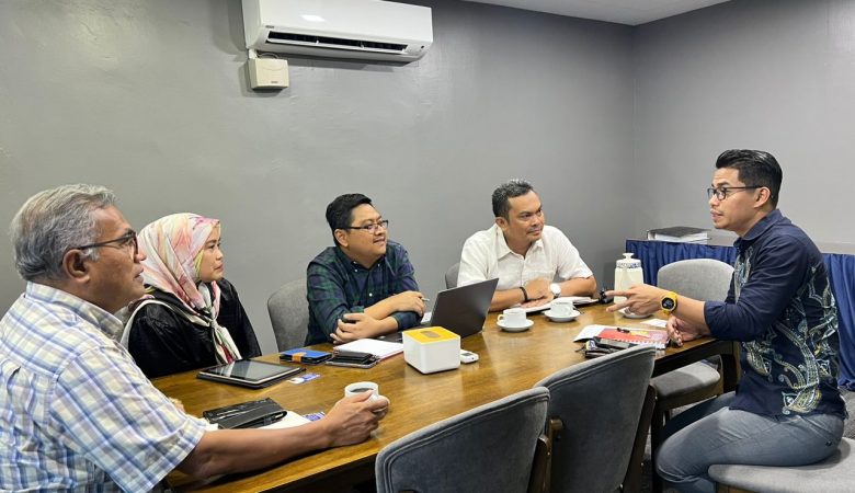 PERBINCANGAN PEMASARAN PRODUK PERUNCITAN JENAMA DE’IBU